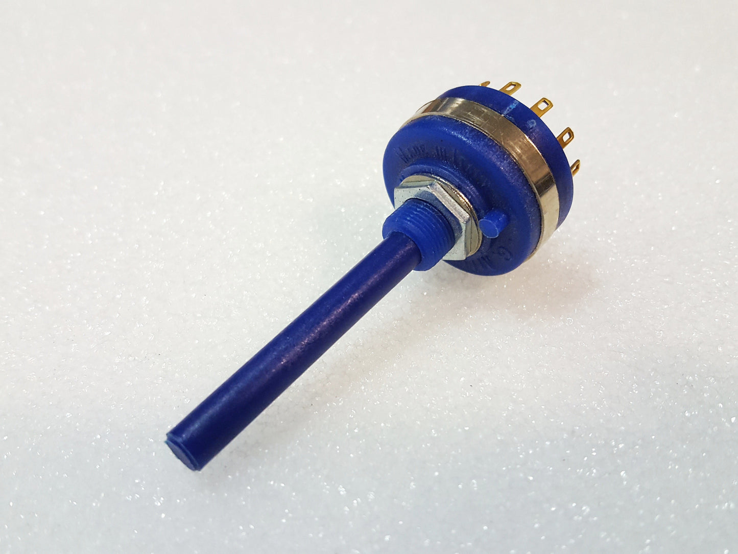 2 Vie 6 Posizioni Plastic NON Cortocircuitante