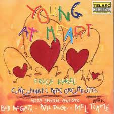 AA. VV. - Erich Kunzel, Cincinnati Pops Orchestra - Young At Heart (CD)