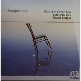 Roberto OLZER TRIO - STEPPIN' OUT (CD)