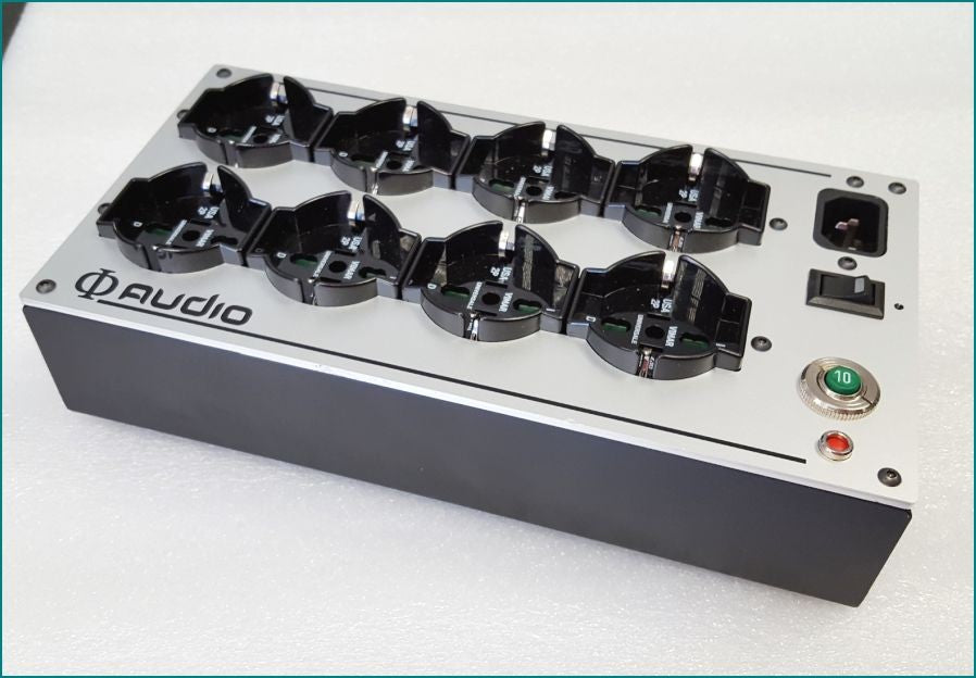 Fi Audio Mini S8 I (8 prese universali + interruttore + filtro RF)