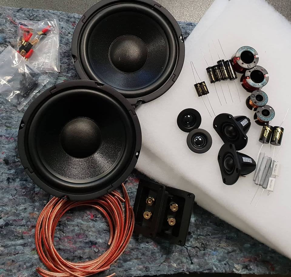 KIT TABARD - due vie da stand (con super tweeter)