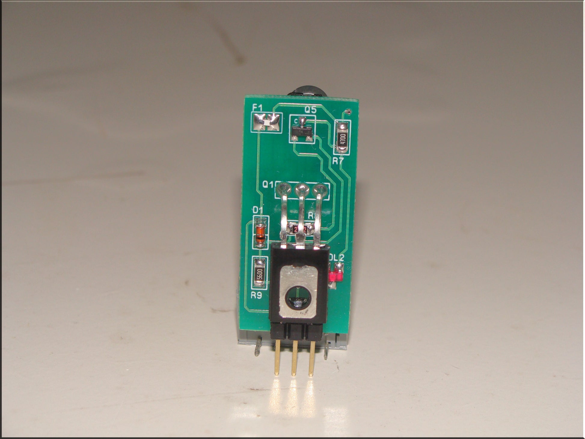 DCVR78/79 Regolatore di Tensione 12V