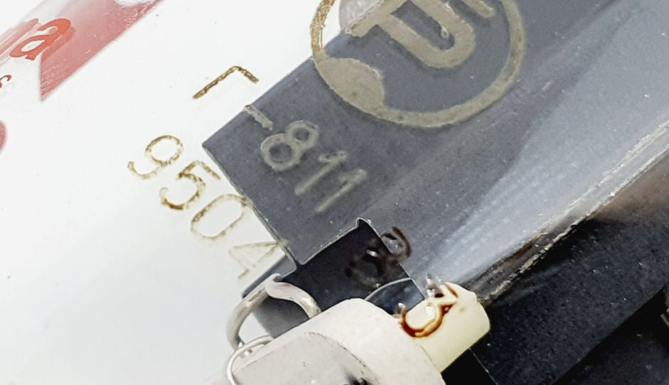811-3 Svetlana Electron Device NOS-NIB anno 1995 con curve SOFIA Singola (v6)