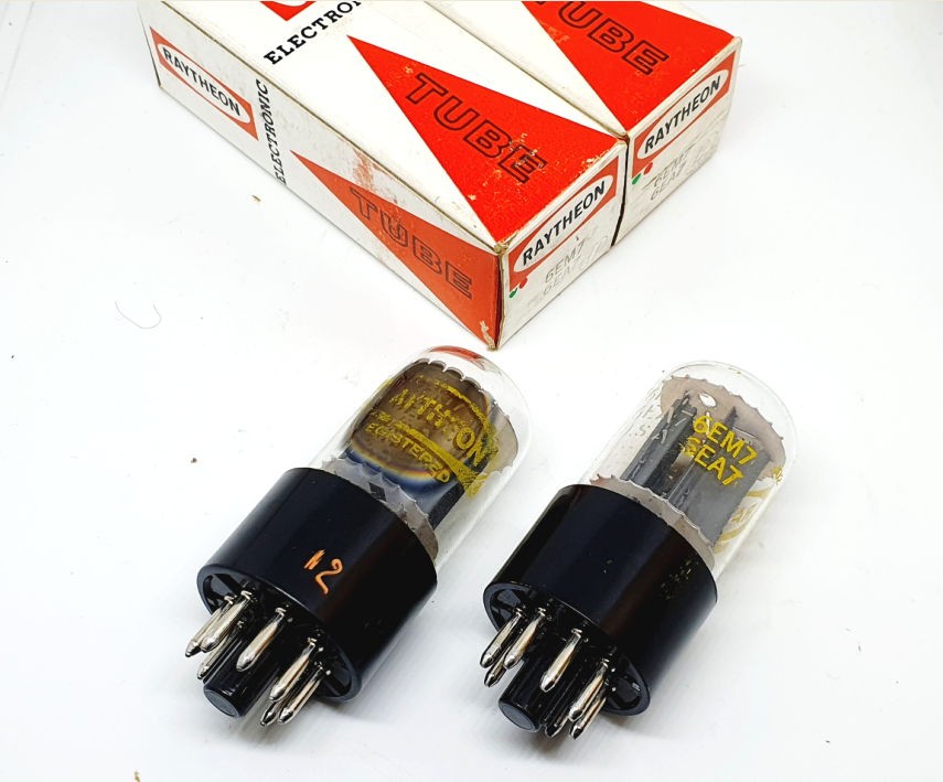 6EM7 - 6EA7 Raytheon USA NOS-NIB Coin Base Coppia (v11 - v12)